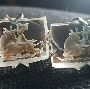 Man vs bull etched crystal cuff links